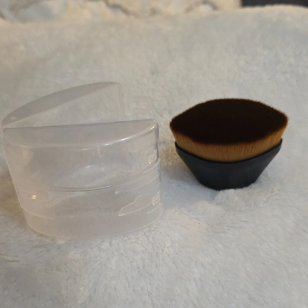 Set Of 2- Premium Makeup Brush with Protective Case